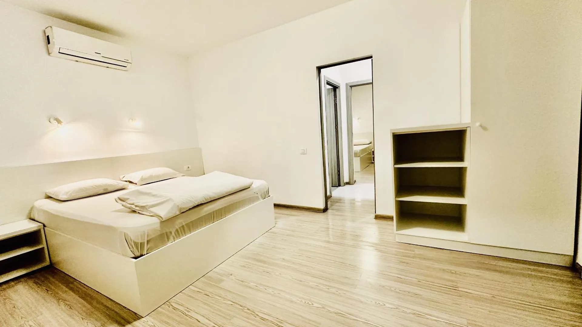 Family Old Town Quad Apartment Bucharest